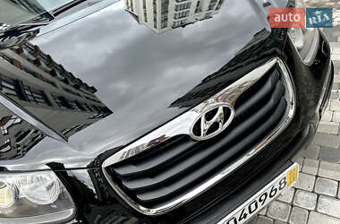 Внедорожник / Кроссовер Hyundai Santa FE 2010 в 