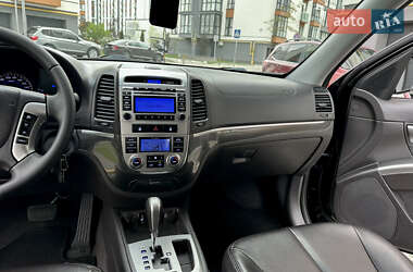 Внедорожник / Кроссовер Hyundai Santa FE 2010 в 
