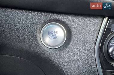 Внедорожник / Кроссовер Hyundai Santa FE 2020 в 