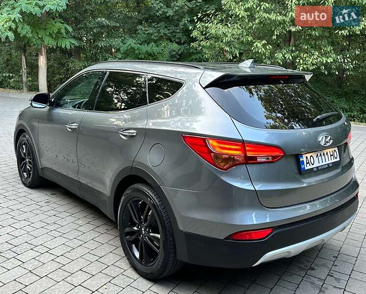 Внедорожник / Кроссовер Hyundai Santa FE 2014 в Ужгороде