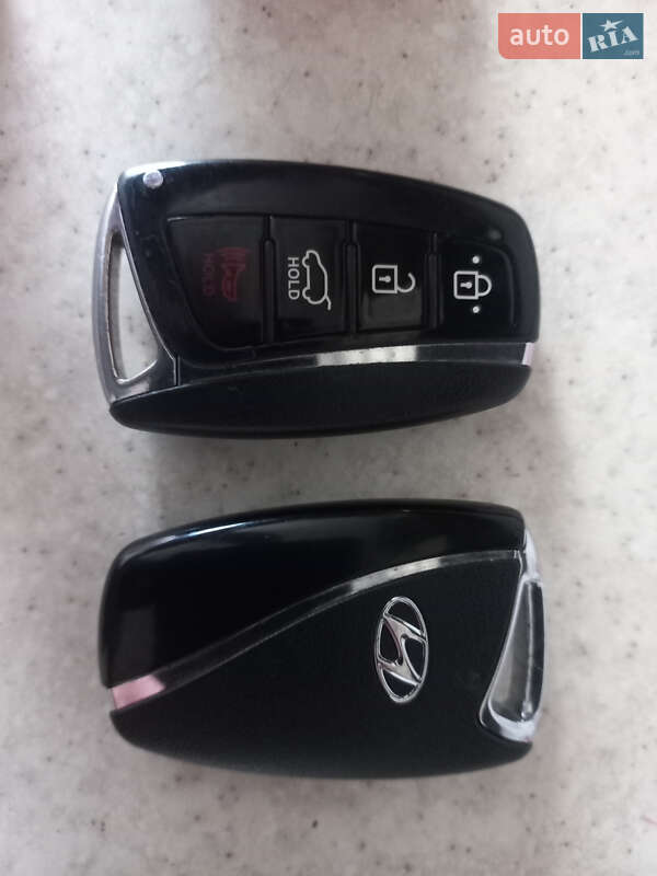 Внедорожник / Кроссовер Hyundai Santa FE 2014 в Луцке