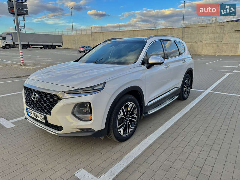 Внедорожник / Кроссовер Hyundai Santa FE 2018 в Одессе