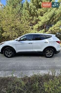 Внедорожник / Кроссовер Hyundai Santa FE 2015 в 