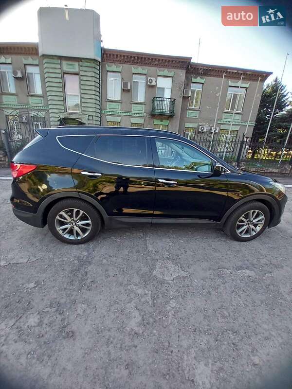 Позашляховик / Кросовер Hyundai Santa FE 2012 в Кам'янському