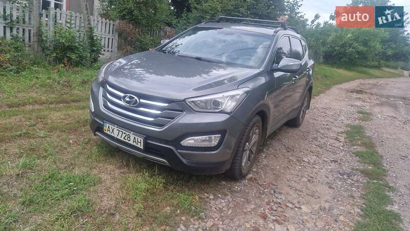 Позашляховик / Кросовер Hyundai Santa FE 2012 в Харкові