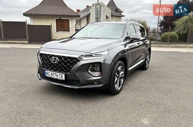 Внедорожник / Кроссовер Hyundai Santa FE 2018 в Владимире