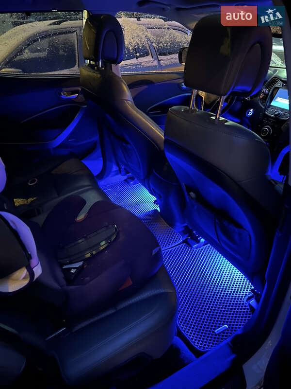 Внедорожник / Кроссовер Hyundai Santa FE 2014 в Золочеве фото 13 Внедорожник / Кроссовер Hyundai Santa FE 2014 в Золочеве