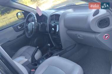 Минивэн Hyundai Santa FE 2005 в 