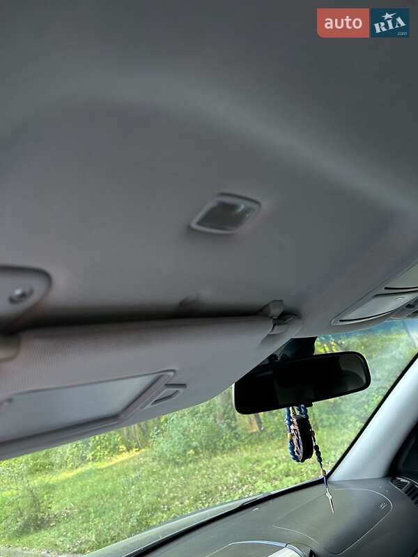 Позашляховик / Кросовер Hyundai Santa FE 2010 в Львові