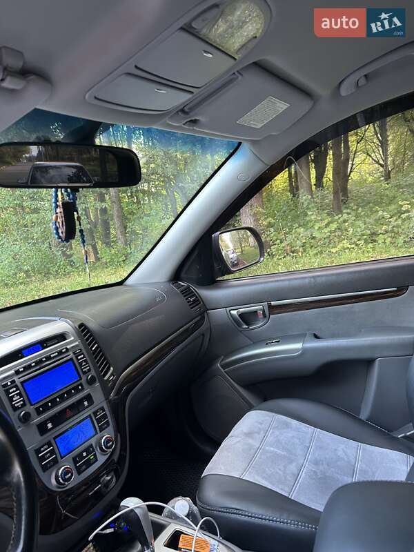 Позашляховик / Кросовер Hyundai Santa FE 2010 в Львові