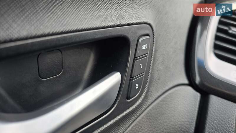 Позашляховик / Кросовер Hyundai Santa FE 2013 в Києві