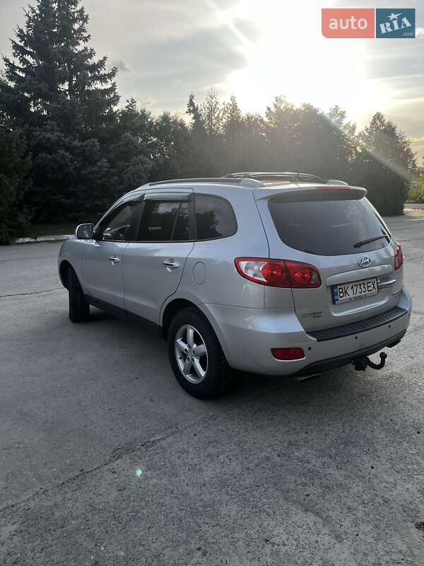 Внедорожник / Кроссовер Hyundai Santa FE 2009 в Вараше фото 5 Внедорожник / Кроссовер Hyundai Santa FE 2009 в Вараше