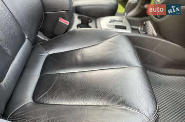 Внедорожник / Кроссовер Hyundai Santa FE 2011 в 