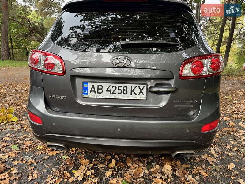 Позашляховик / Кросовер Hyundai Santa FE 2011 в Вінниці