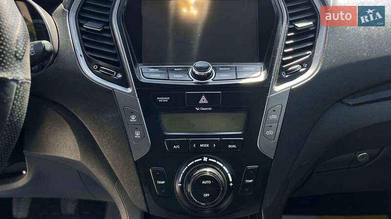 Позашляховик / Кросовер Hyundai Santa FE 2013 в Ужгороді