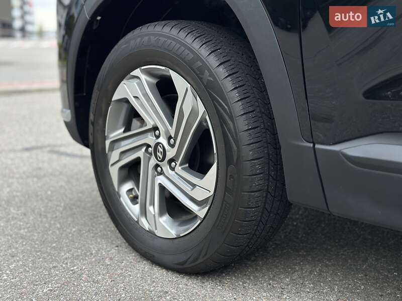 Позашляховик / Кросовер Hyundai Santa FE 2021 в Києві