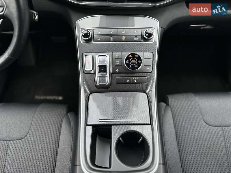 Позашляховик / Кросовер Hyundai Santa FE 2021 в Києві