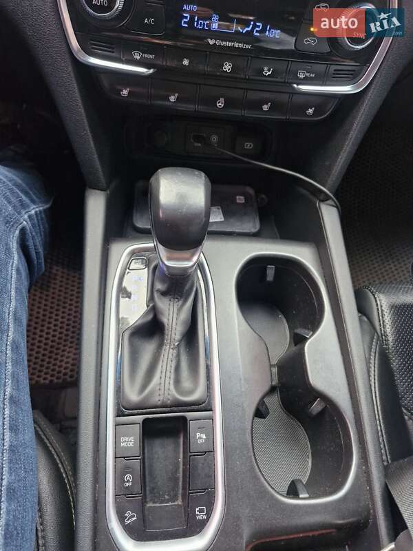 Внедорожник / Кроссовер Hyundai Santa FE 2018 в Смеле