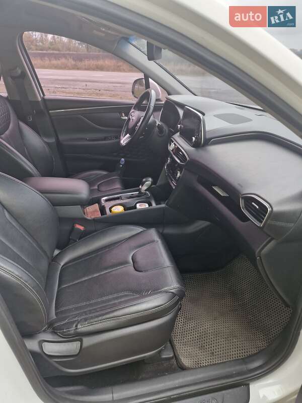 Внедорожник / Кроссовер Hyundai Santa FE 2018 в Смеле