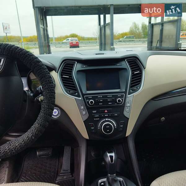 Позашляховик / Кросовер Hyundai Santa FE 2017 в Києві