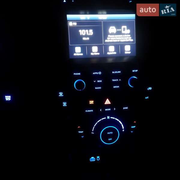 Позашляховик / Кросовер Hyundai Santa FE 2017 в Києві