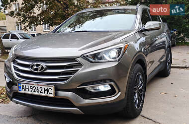 Внедорожник / Кроссовер Hyundai Santa FE 2016 в Александрие