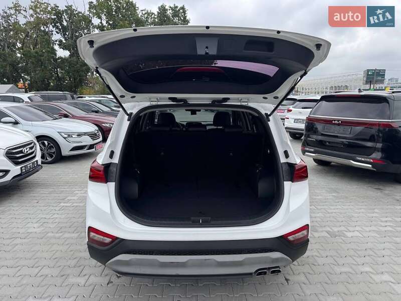 Внедорожник / Кроссовер Hyundai Santa FE 2018 в Киеве