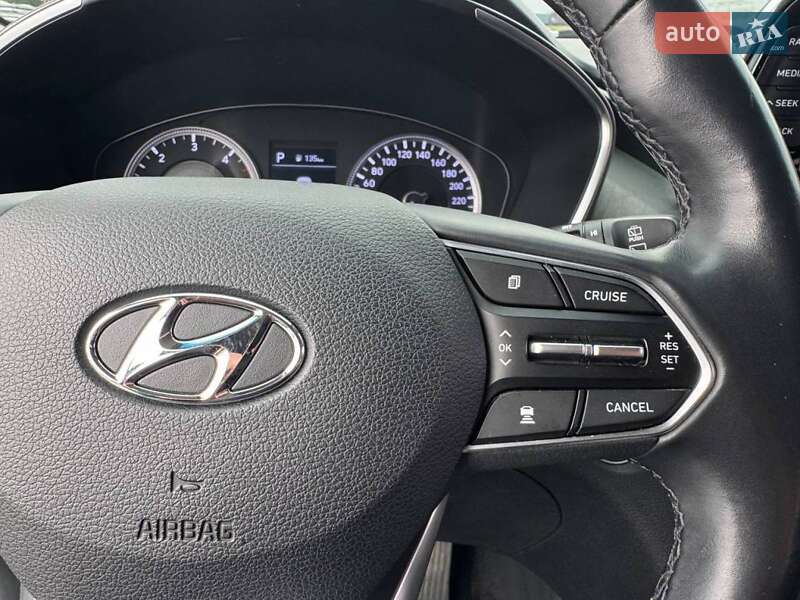 Внедорожник / Кроссовер Hyundai Santa FE 2018 в Киеве