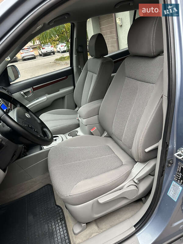 Внедорожник / Кроссовер Hyundai Santa FE 2009 в Ровно