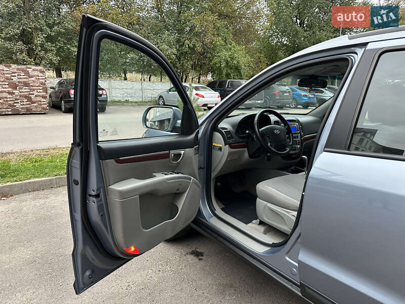 Внедорожник / Кроссовер Hyundai Santa FE 2009 в Ровно