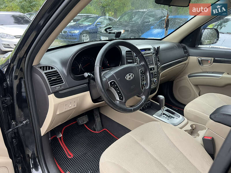 Позашляховик / Кросовер Hyundai Santa FE 2010 в Заліщиках