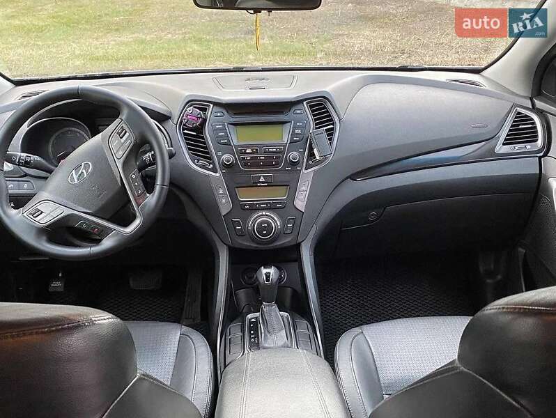 Внедорожник / Кроссовер Hyundai Santa FE 2013 в Львове