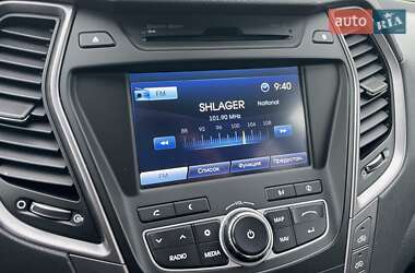 Внедорожник / Кроссовер Hyundai Santa FE 2013 в 