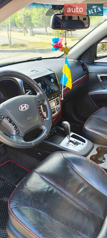 Внедорожник / Кроссовер Hyundai Santa FE 2008 в Измаиле
