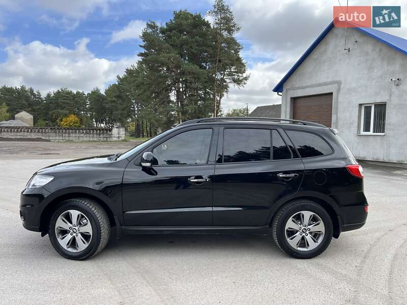 Внедорожник / Кроссовер Hyundai Santa FE 2012 в Радивилове