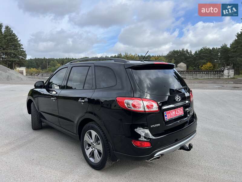 Внедорожник / Кроссовер Hyundai Santa FE 2012 в Радивилове