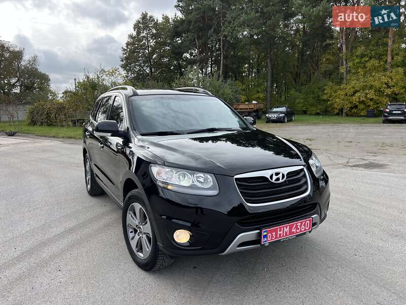 Внедорожник / Кроссовер Hyundai Santa FE 2012 в Радивилове