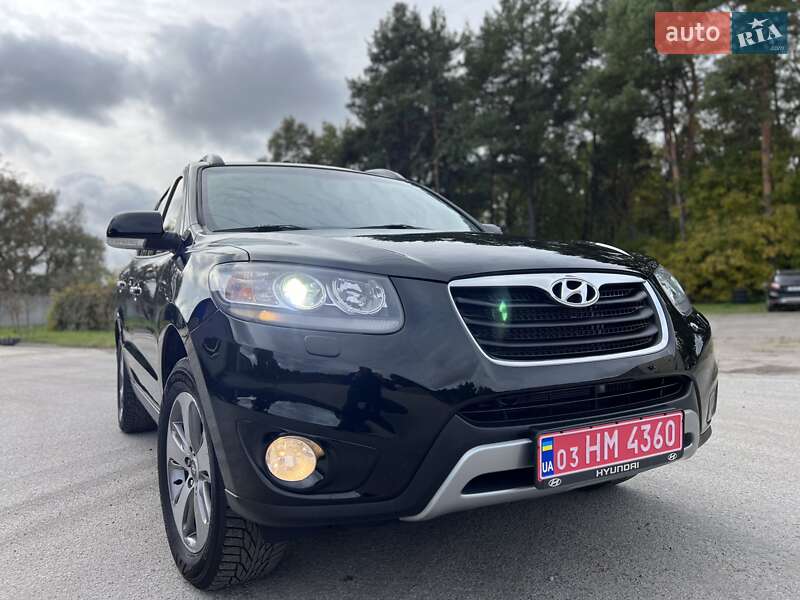 Внедорожник / Кроссовер Hyundai Santa FE 2012 в Радивилове