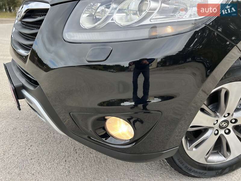 Внедорожник / Кроссовер Hyundai Santa FE 2012 в Радивилове
