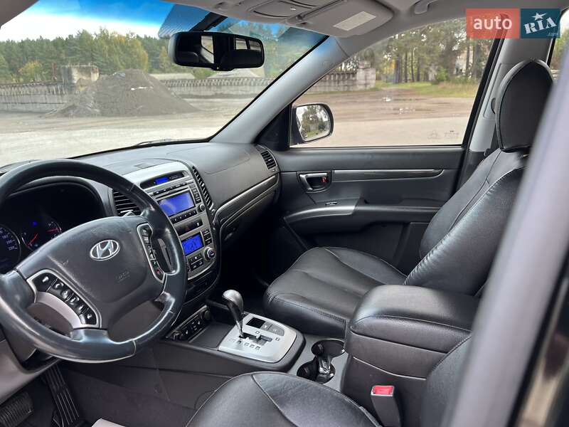 Внедорожник / Кроссовер Hyundai Santa FE 2012 в Радивилове