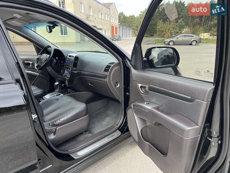 Внедорожник / Кроссовер Hyundai Santa FE 2012 в Радивилове