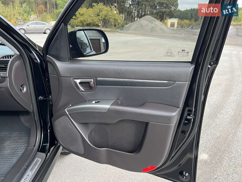 Внедорожник / Кроссовер Hyundai Santa FE 2012 в Радивилове