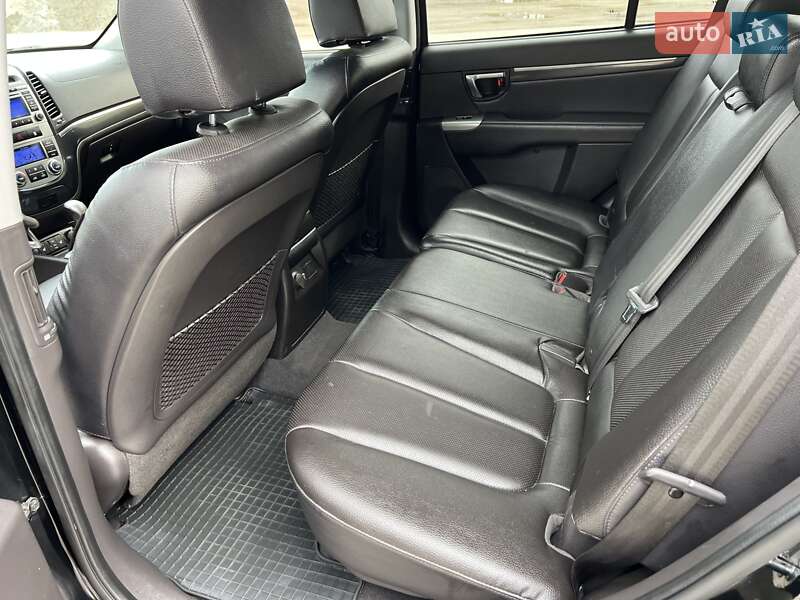 Внедорожник / Кроссовер Hyundai Santa FE 2012 в Радивилове