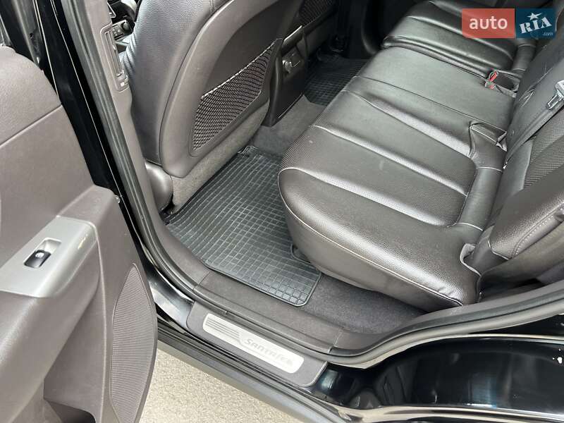 Внедорожник / Кроссовер Hyundai Santa FE 2012 в Радивилове