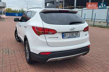 Внедорожник / Кроссовер Hyundai Santa FE 2014 в 