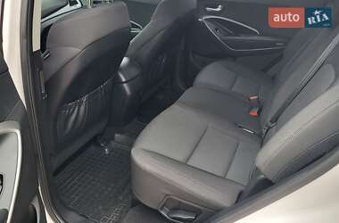 Внедорожник / Кроссовер Hyundai Santa FE 2014 в 