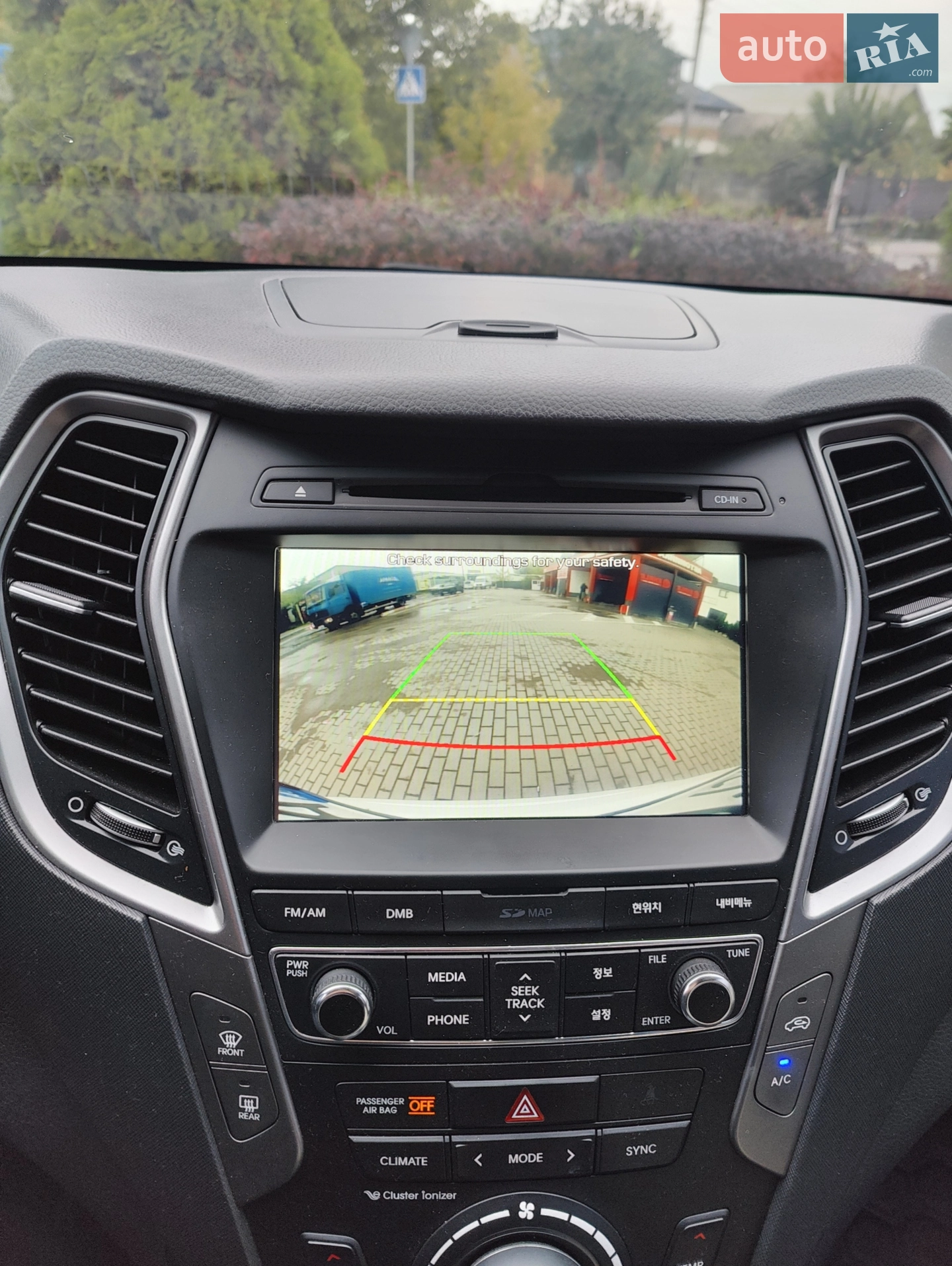 2015 Hyundai Santa Fe - мініатюра 27