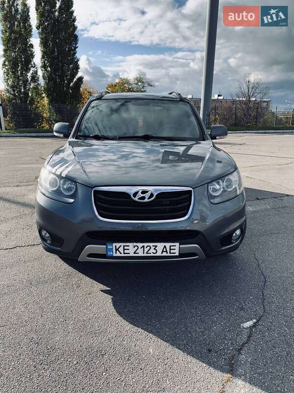 Позашляховик / Кросовер Hyundai Santa FE 2012 в Харкові