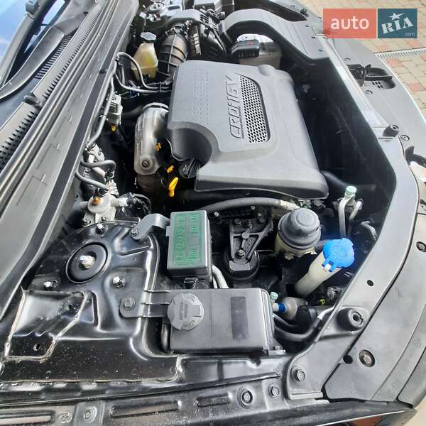 Позашляховик / Кросовер Hyundai Santa FE 2010 в Івано-Франківську