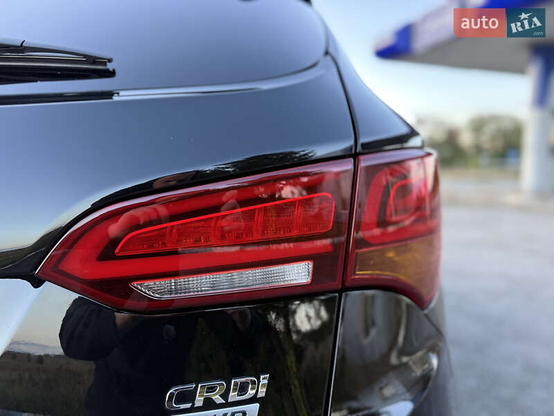 Внедорожник / Кроссовер Hyundai Santa FE 2015 в Радивилове